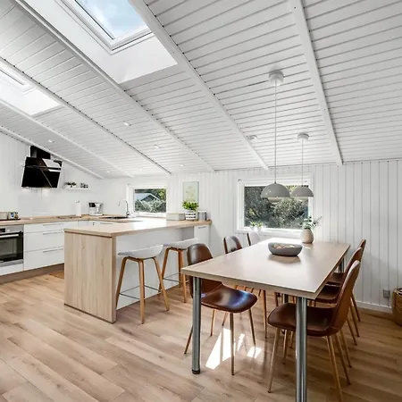 Holiday home Eirik - 2-5km From The Sea By Interhome *