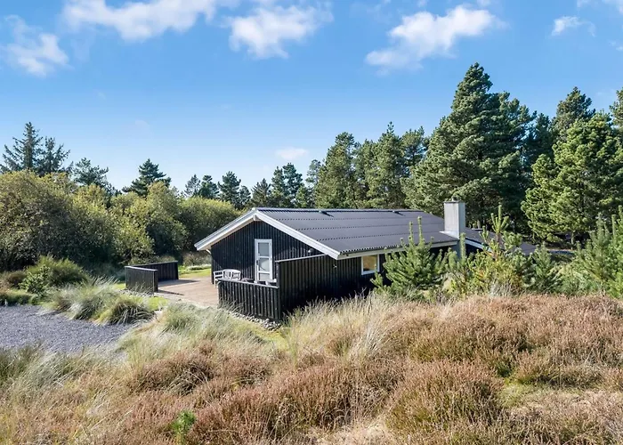 Сasa de vacaciones Eirik - 2-5km From The Sea By Interhome
