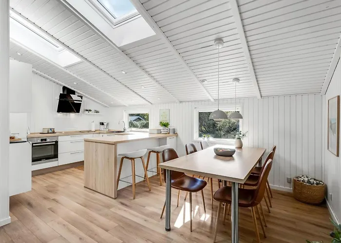 Сasa de vacaciones Eirik - 2-5km From The Sea By Interhome *